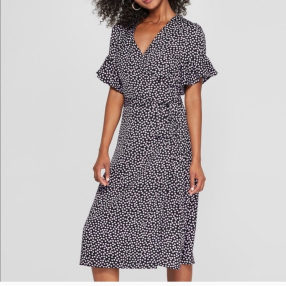 Who What Wear Black and Cream Floral Midi Dress